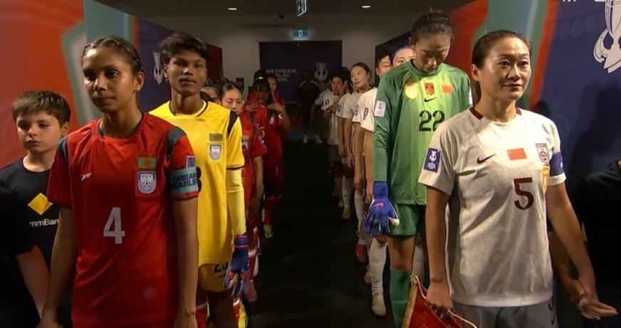 AG体育登录入口-中国女足2-0不足喜！赢球被骂，名嘴点评一针见血，小组第一难了