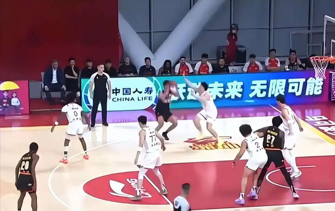 AG体育app下载-108-95！CBA最大黑马狂飙：力克浙江，季后赛开门红，MVP爆砍32分