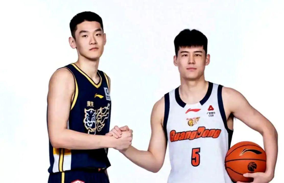 AG体育官方网站-代表作！18岁小将砍22分8板，球迷问杜锋：他能把谁替换下来呢？